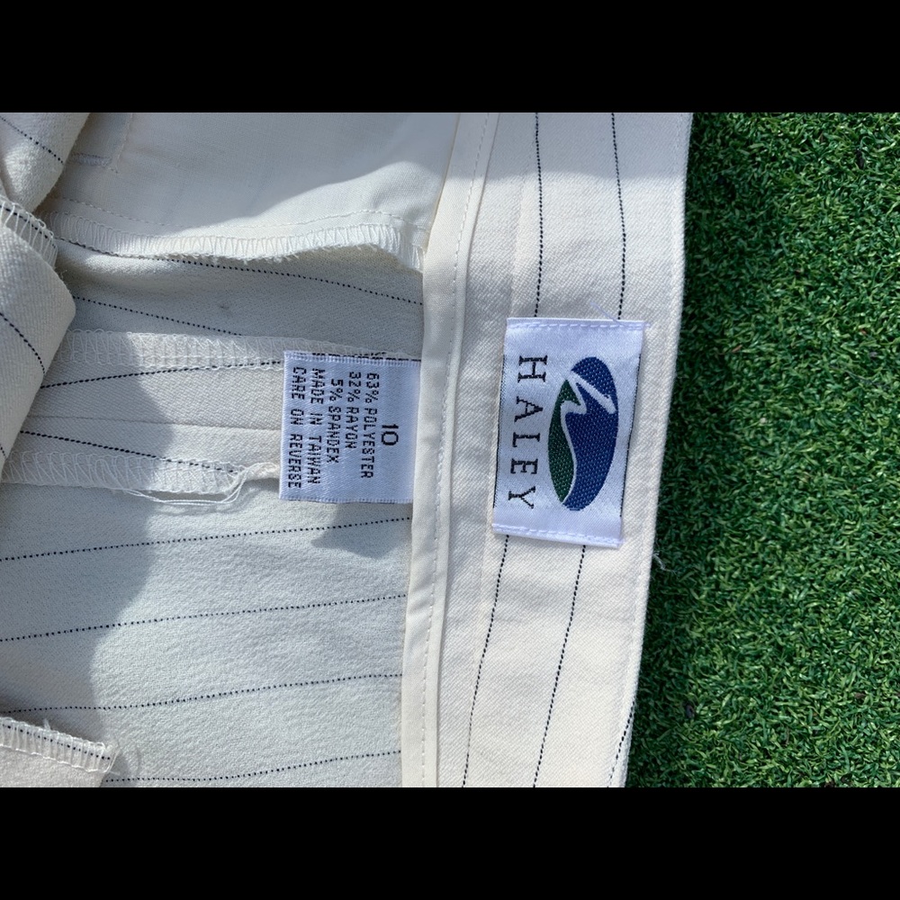 Haley Women’s golf Shorts - NEW
